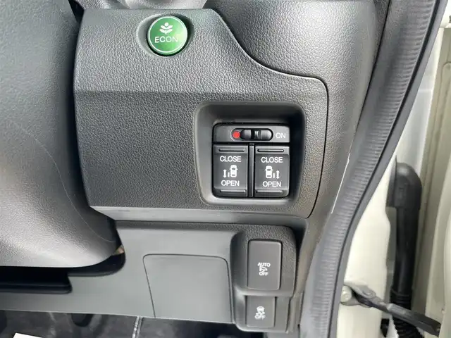 ホンダ Ｎ ＢＯＸ カスタム G Lパッケージ 宮崎県 2015(平27)年 3万km プレミアムホワイトパールⅡ 純正SDナビ/→AM/FM/CD/DVD/Bluetooth/TV/バックカメラ/ビルトインETC/前方ドライブレコーダー/両側パワースライドドア/プッシュスタート/スマートキー/HIDヘッドライト/ステアリングスイッチ/オートライト/サンシェード