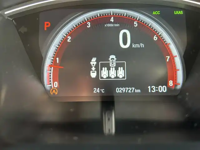 ホンダ シビック ハッチバック 滋賀県 2017(平29)年 3万km 白 メモリナビ/フルセグテレビ/ETC/バックカメラ/プッシュスタート/クルーズコントロール/シートヒーター/ドアバイザー/社外マフラー/RSRダウンサス（純正あり）/フロントリップスポイラー/サイドステップ/リアディフューザー/リアスポイラー