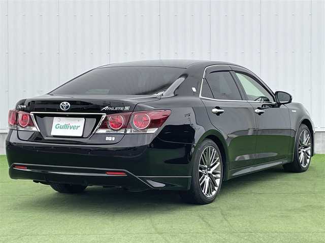 トヨタ クラウン ハイブリッド アスリートSJ-フロンティアLTD 香川県 2018(平30)年 7.7万km ブラック 登録時走行距離：76324km/メーカー純正ナビ/　CD DVD BT フルセグTV/バックカメラ/プリクラッシュセーフティシステム/レーンキープアシスト/レーダークルーズコントロール/オートハイビーム/オートライト/LEDヘッドライト/フォグランプ/電動格納ウィンカーミラー/ドアバイザー/ハーフレザーシート/パワーシート/シートヒーター/木目革巻きコンビステアリング/ステアリングスイッチ/ステアリングヒーター/MTモード付AT/アルミペダル/ビルトインETC/PWオールオート/純正フロアマット/プッシュスタート/スマートキー/スペアキー