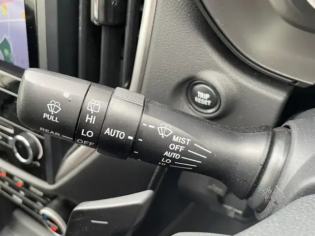 スバル フォレスター プレミアム 福岡県 2019(令1)年 7万km クリスタルブラックシリカ ・柿本改マフラー/・純正ナビ/　（DVD/フルセグテレビ/バックカメラ）/・ETC/・全席ヒートシーター/・ハンドルヒーター/・デジタルルームミラー/・SRH/・クルーズコントロール/・プッシュスタート/・ウィンカーミラー/・アイドリングストップ/・純正マット/・スタッドレスタイヤ　車載　(225/55R/18)