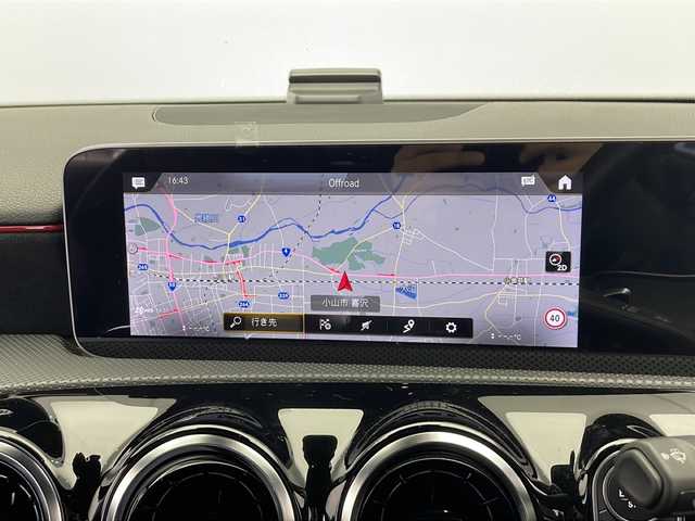 メルセデス・ベンツ Ａ１８０ セダン スタイル AMGライン 栃木県 2020(令2)年 2万km デジタルホワイト 純正メーカーOPナビ/（フルセグTV/BT）/バックカメラ/パノラミックスライディングルーフ/衝突軽減ブレーキ/BSM/コーナーセンサー/ETC/前方ドラレコ/パワーバックドア/ハーフレザーシート/パワーシート/シートヒーター/メモリーシート/LEDヘッドライト/パドルシフト/横滑り防止装置/スマートキー/アイドリングストップ/純正アルミホイール/純正フロアマット