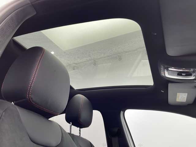 メルセデス・ベンツ Ａ１８０ セダン スタイル AMGライン 栃木県 2020(令2)年 2万km デジタルホワイト 純正メーカーOPナビ/（フルセグTV/BT）/バックカメラ/パノラミックスライディングルーフ/衝突軽減ブレーキ/BSM/コーナーセンサー/ETC/前方ドラレコ/パワーバックドア/ハーフレザーシート/パワーシート/シートヒーター/メモリーシート/LEDヘッドライト/パドルシフト/横滑り防止装置/スマートキー/アイドリングストップ/純正アルミホイール/純正フロアマット