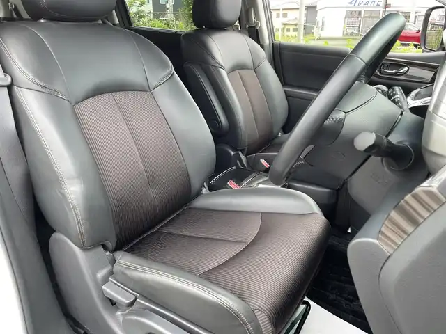 日産 エルグランド 250ハイウェイスターS 茨城県 2018(平30)年 6.5万km パール 純正ナビ/【TV・ラジオ・BT・SD・CD・DVD・AUX】/片側パワスラ/ETC/Ｂカメラ/クルコン/前方ドラレコ/インテリジェントルームミラー/前後コーナーセンサー/オットマン/MTモード付AT/横滑り防止装置/オートライト/Fフォグ/LEDライト/純正フロアマット/純正アルミホイール