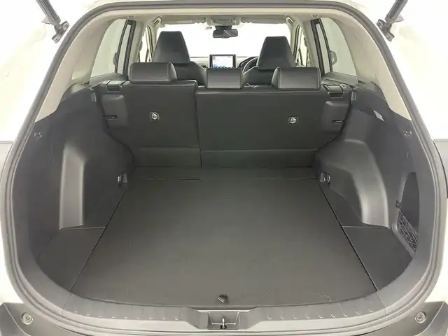 トヨタ ＲＡＶ４ G 岡山県 2020(令2)年 6.5万km ホワイトパールクリスタルシャイン 純正９インチナビ/（CD/DVD/BT/フルセグ）/衝突軽減ブレーキ/追従型クルーズコントロール/踏み間違い防止/ビルトインＥＴＣ/シートヒーター（前席）/バックカメラ/ブラインドスポットモニター/パワーシート（運転席）/ルーフレール/電動リアゲート/コーナーセンサー（前・後）/レーンキープアシスト/ＬＥＤヘッドライト/オートハイビーム/オートライト/フォグランプ/プッシュスタート/スマートキー×2/純正18インチAW/ステアリングヒーター/オートブレーキホールド/ISOFIX/ステアリングスイッチ/チルトステアリング/シートリフター/ウインカーミラードアバイザー/新車保証書