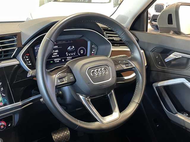 アウディ アウディ Ｑ３ 35TDIクワトロ アドバンスド 道央・札幌 2020(令2)年 4.3万km ガンＭ クロノスグレーメタリック/ベーシックパッケージ/　・シートヒーター/　・電動フロントシート/　・オートマチックテールゲート/　・ランバーサポート/　・アウディドライブセレクト/TVチューナー/アシスタンスパッケージ/　・ACC/　・サイドアシスト/　・エマージェンシーアシスト/　・ハイビームアシスト/　・リヤクロストラフィックアシスト/テクノロジーパッケージ/　・ワイヤレスチャージング/　・スマートフォンインターフェース/純正メモリナビ/360°カメラ/LEDヘッドライト