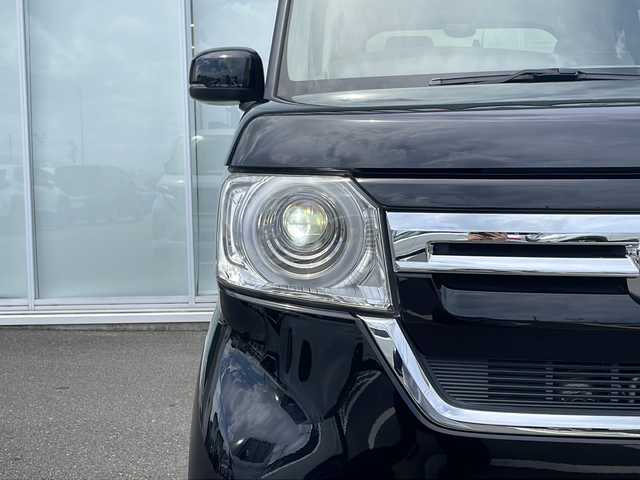ホンダ Ｎ ＢＯＸ G 神奈川県 2022(令4)年 3.2万km クリスタルブラックパール 社外ＳＤナビ/ワンセグ/CD/DVD/Bluetooth/クルーズコントロール　/バックカメラ　/コーナーセンサー　/パーキングアシスト　/ＬＥＤヘッドライト　/前後ドライブレコーダー　/オートライト　/ビルドインＥＴＣ　/社外フロアマット　/社外アルミホイル/ABS/横滑り防止装置/レーンキープアシスト　