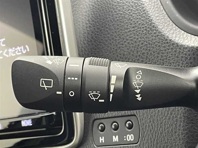 トヨタ ヴォクシー ZS 煌Ⅲ 茨城県 2020(令2)年 4.8万km ブラック 純正9型ナビ/バックカメラ/フルセグ/衝突被害軽減ブレーキ/車線逸脱抑制装置/レーダークルーズコントロール/オートマチックハイビーム/クリアランスソナー/両側電動スライドドア/ETC2.0/ドラレコ/純正16インチAW/LEDヘッドライト/スマートキー