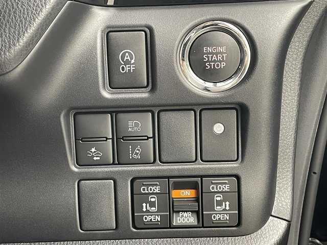 トヨタ ヴォクシー ZS 煌Ⅲ 茨城県 2020(令2)年 4.8万km ブラック 純正9型ナビ/バックカメラ/フルセグ/衝突被害軽減ブレーキ/車線逸脱抑制装置/レーダークルーズコントロール/オートマチックハイビーム/クリアランスソナー/両側電動スライドドア/ETC2.0/ドラレコ/純正16インチAW/LEDヘッドライト/スマートキー