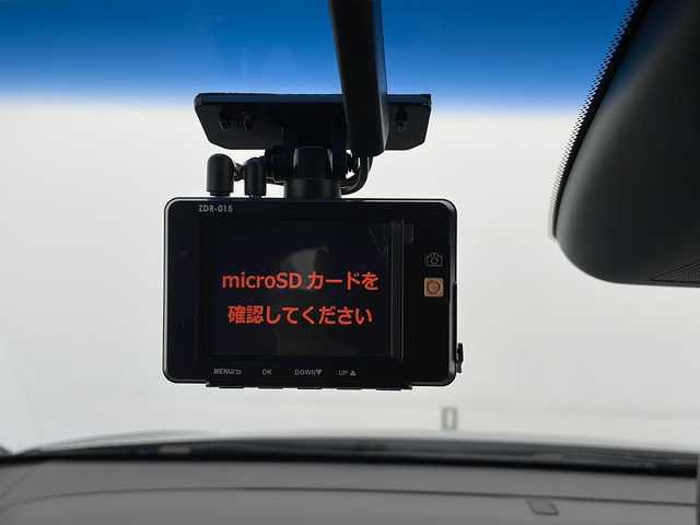 ホンダ フィット クロスター 長野県 2020(令2)年 3.9万km クリスタルブラックパール 4WD/純正SDナビ&フルセグTV&CD&DVD&USB&BT/ホンダセンシング/アダプティブクルーズコントロール/路外逸脱警報/衝突軽減ブレーキ/踏み間違い防止/コーナーセンサー/先行車発進告知/標識認識機能/社外前後ドライブレコーダー/ステアリングスイッチ/バックカメラ/ビルトインETC/LEDヘッドライト/オートライト/電動格納ミラー/ウィンカーミラー/ドアミラーヒーター/電動ホールド/ブレーキホールド/純正16インチAW装着/純正フロアマット/社外ドアバイザー/プッシュスタート/スマートキー/取扱説明書