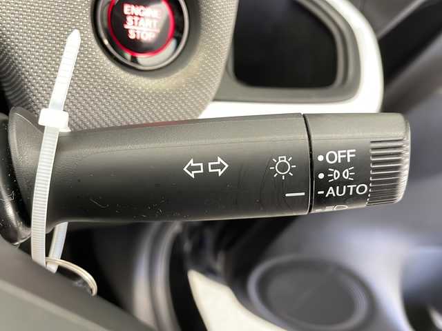 ホンダ フィット クロスター 長野県 2020(令2)年 3.9万km クリスタルブラックパール 4WD/純正SDナビ&フルセグTV&CD&DVD&USB&BT/ホンダセンシング/アダプティブクルーズコントロール/路外逸脱警報/衝突軽減ブレーキ/踏み間違い防止/コーナーセンサー/先行車発進告知/標識認識機能/社外前後ドライブレコーダー/ステアリングスイッチ/バックカメラ/ビルトインETC/LEDヘッドライト/オートライト/電動格納ミラー/ウィンカーミラー/ドアミラーヒーター/電動ホールド/ブレーキホールド/純正16インチAW装着/純正フロアマット/社外ドアバイザー/プッシュスタート/スマートキー/取扱説明書