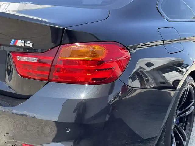 ＢＭＷ Ｍ４ クーペ 東京都 2016(平28)年 3万km サファイアブラックP 内装サモールオレンジ/アダクティブMサスペンション/純正19インチ437/ヘッドアップディスプレイ/純正ナビ/フルセグTV/純正Hifiスピーカー/アダクティブLEDライト/ドライビングアシスト/レザーシート/シートヒーター/レーンキープアシスト/衝突軽減ブレーキ/ブラインドスポット
