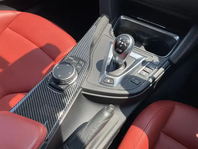 ＢＭＷ Ｍ４ クーペ 東京都 2016(平28)年 3万km サファイアブラックP 内装サモールオレンジ/アダクティブMサスペンション/純正19インチ437/ヘッドアップディスプレイ/純正ナビ/フルセグTV/純正Hifiスピーカー/アダクティブLEDライト/ドライビングアシスト/レザーシート/シートヒーター/レーンキープアシスト/衝突軽減ブレーキ/ブラインドスポット