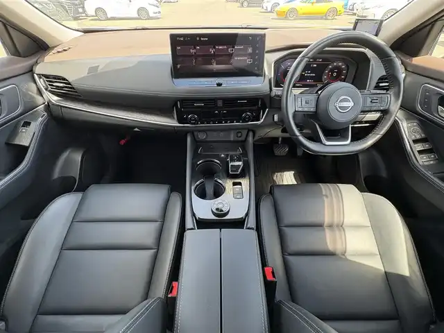 日産 エクストレイル G e－4ORCE 大分県 2022(令4)年 6万km ステルスグレー/スーパーブラック ・純正ナビ(BT/AppleCarPlay/USB)/・フルセグテレビ/・アラウンドビューモニター/・ヘッドアップディスプレイ/・プロパイロット/・駐車支援/・AC100V/・ETC 2.0/・ドライブレコーダー/・エマージェンシーブレーキ/・コーナーセンサー/・ブラインドスポットモニター/・デジタルインナーミラー/・パワーシート/・シートヒーター/・シートメモリー/・ステアリングヒーター/・オートハイビーム/・置くだけ充電/・ブレーキホールド
