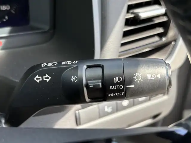 日産 エクストレイル G e－4ORCE 大分県 2022(令4)年 6万km ステルスグレー/スーパーブラック ・純正ナビ(BT/AppleCarPlay/USB)/・フルセグテレビ/・アラウンドビューモニター/・ヘッドアップディスプレイ/・プロパイロット/・駐車支援/・AC100V/・ETC 2.0/・ドライブレコーダー/・エマージェンシーブレーキ/・コーナーセンサー/・ブラインドスポットモニター/・デジタルインナーミラー/・パワーシート/・シートヒーター/・シートメモリー/・ステアリングヒーター/・オートハイビーム/・置くだけ充電/・ブレーキホールド