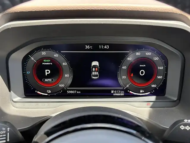 日産 エクストレイル G e－4ORCE 大分県 2022(令4)年 6万km ステルスグレー/スーパーブラック ・純正ナビ(BT/AppleCarPlay/USB)/・フルセグテレビ/・アラウンドビューモニター/・ヘッドアップディスプレイ/・プロパイロット/・駐車支援/・AC100V/・ETC 2.0/・ドライブレコーダー/・エマージェンシーブレーキ/・コーナーセンサー/・ブラインドスポットモニター/・デジタルインナーミラー/・パワーシート/・シートヒーター/・シートメモリー/・ステアリングヒーター/・オートハイビーム/・置くだけ充電/・ブレーキホールド