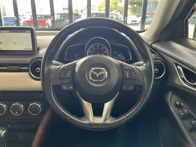 マツダ ＣＸ－３ XD ツーリング Lパッケージ 高知県 2015(平27)年 9.5万km ディープクリスタルブルーマイカ (株)IDOMが運営する【じしゃロン高知店】の自社ローン専用車両になります。こちらは現金またはオートローンご利用時の価格です。自社ローンご希望の方は別途その旨お申付け下さい