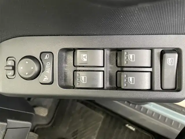 ダイハツ タフト G ターボ 愛知県 2020(令2)年 3.1万km レイクブルーメタリック スマートアシスト/　　・衝突警報機能/　　・衝突回避支援ブレーキ機能/　　・車線逸脱警報機能/　　・路側逸脱警報/　　・ふらつき警報/　　・アダプティブクルーズコントロール/　　・アダプティブドライビングハイビーム/　　・コーナーセンサー/　　・パノラマモニター/ディーラーオプション7インチナビ/　　CD/DVD/BT/フルセグ/ドライブレコーダー/ETC/革巻きステアリング/ステアリングリモコン/シートヒーター（前席）/ガラスルーフ/ルーフレール/純正LEDヘッドライト/フォグランプ/純正15インチアルミホイール