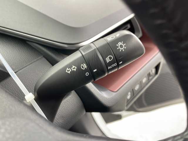 トヨタ プリウス Z 愛知県 2023(令5)年 2.5万km プラチナホワイトパールマイカ /禁煙車//E-Four//純正12.3インチディスプレイオーディオ//フルセグTV//パノラミックビューモニター//バックカメラ//ビルトインETC2.0//モデリスタエアロ//パノラマルーフ//デジタルインナーミラー//トヨタセーフティセンス//プリクラッシュセーフティ//FCTA+LCA//LTA+LDA//レーダークルーズコントロール//アダプティブハイビームシステム//ロードサインアシスト//ドライバー異常時対応システム//プロアクティブドライビングアシスト//トヨタチームメイト//アドバンストパーク(リモート機能付)//パーキングサポートブレーキ//BSM+安心降車アシスト+RCTA//LEDヘッドライト//オートライト//リヤフォグランプ//黒合皮シート(レッド加飾)//運転席パワーシート(ポジションメモリー付)//前席シートヒーター+ベンチレーション//ワイヤレス充電器//ナノイーX//AC100V//純正フロアマット//革巻きステアリング//ステアリングスイッチ//ステアリングヒーター//プッシュスタート//電動格納ミラーウィンカー//電子パーキングブレーキ//ブレーキホールド//スペアキー