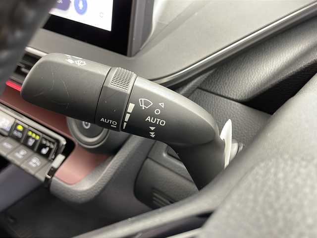トヨタ プリウス Z 愛知県 2023(令5)年 2.5万km プラチナホワイトパールマイカ /禁煙車//E-Four//純正12.3インチディスプレイオーディオ//フルセグTV//パノラミックビューモニター//バックカメラ//ビルトインETC2.0//モデリスタエアロ//パノラマルーフ//デジタルインナーミラー//トヨタセーフティセンス//プリクラッシュセーフティ//FCTA+LCA//LTA+LDA//レーダークルーズコントロール//アダプティブハイビームシステム//ロードサインアシスト//ドライバー異常時対応システム//プロアクティブドライビングアシスト//トヨタチームメイト//アドバンストパーク(リモート機能付)//パーキングサポートブレーキ//BSM+安心降車アシスト+RCTA//LEDヘッドライト//オートライト//リヤフォグランプ//黒合皮シート(レッド加飾)//運転席パワーシート(ポジションメモリー付)//前席シートヒーター+ベンチレーション//ワイヤレス充電器//ナノイーX//AC100V//純正フロアマット//革巻きステアリング//ステアリングスイッチ//ステアリングヒーター//プッシュスタート//電動格納ミラーウィンカー//電子パーキングブレーキ//ブレーキホールド//スペアキー