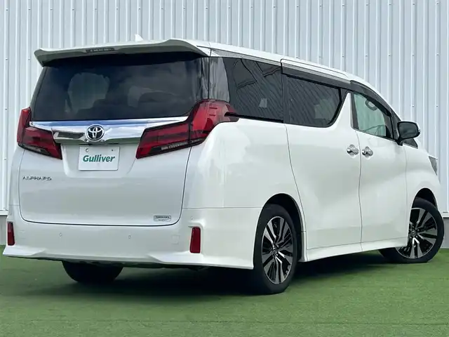 トヨタ アルファード S Cパッケージ 香川県 2020(令2)年 3.9万km ホワイトパールクリスタルシャイン 純正ディスプレイオーディオ/→AM/FM/Bluetooth/フルセグTV/フリップダウンモニター（OP）/サンルーフ（OP）/デジタルインナーミラー（MOP）/ブラインドスポットモニター/レザーシート/シートヒーター・エアシート/レーダークルーズコントロール/レーンキープアシスト/トヨタセーフティセンス/前後ドライブレコーダー/両側パワースライドドア/ビルトイン2.0ETC/コーナーセンサー/パワーバックドア/パワーシート/メモリーシート/ハンドルヒーター/ウッドコンビステアリング/ステアリングスイッチ/プッシュスタート/スマートキー/オットマン/サンシェード/純正フロアマット/純正18インチアルミホイール