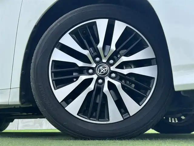 トヨタ アルファード S Cパッケージ 香川県 2020(令2)年 3.9万km ホワイトパールクリスタルシャイン 純正ディスプレイオーディオ/→AM/FM/Bluetooth/フルセグTV/フリップダウンモニター（OP）/サンルーフ（OP）/デジタルインナーミラー（MOP）/ブラインドスポットモニター/レザーシート/シートヒーター・エアシート/レーダークルーズコントロール/レーンキープアシスト/トヨタセーフティセンス/前後ドライブレコーダー/両側パワースライドドア/ビルトイン2.0ETC/コーナーセンサー/パワーバックドア/パワーシート/メモリーシート/ハンドルヒーター/ウッドコンビステアリング/ステアリングスイッチ/プッシュスタート/スマートキー/オットマン/サンシェード/純正フロアマット/純正18インチアルミホイール