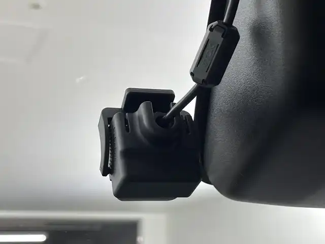 ダイハツ キャスト スタイル X リミテッド SAⅢ 愛知県 2019(令1)年 5.4万km ファイアークォーツレッドM 7インチナビ/（AM/FM/フルセグ/Bluetooth/CD/DVD）/バックカメラ/スマートアシストIII/・衝突軽減ブレーキ/・レーンキープアシスト/・オートハイビーム/・誤発進抑制機能/ナビ連動型ドライブレコーダー/ETC/シートヒーター/アイドリングストップ/横滑り防止機能/プッシュスタート/スマートキー/オートライト/純正ホイールキャップ/純正フロアマット/ドアバイザー/電動格納ミラー