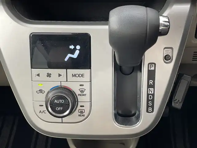 ダイハツ キャスト スタイル X リミテッド SAⅢ 愛知県 2019(令1)年 5.4万km ファイアークォーツレッドM 7インチナビ/（AM/FM/フルセグ/Bluetooth/CD/DVD）/バックカメラ/スマートアシストIII/・衝突軽減ブレーキ/・レーンキープアシスト/・オートハイビーム/・誤発進抑制機能/ナビ連動型ドライブレコーダー/ETC/シートヒーター/アイドリングストップ/横滑り防止機能/プッシュスタート/スマートキー/オートライト/純正ホイールキャップ/純正フロアマット/ドアバイザー/電動格納ミラー