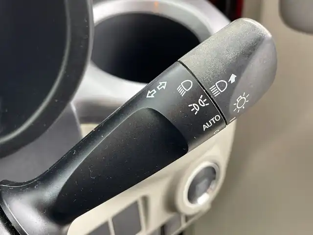 ダイハツ キャスト スタイル X リミテッド SAⅢ 愛知県 2019(令1)年 5.4万km ファイアークォーツレッドM 7インチナビ/（AM/FM/フルセグ/Bluetooth/CD/DVD）/バックカメラ/スマートアシストIII/・衝突軽減ブレーキ/・レーンキープアシスト/・オートハイビーム/・誤発進抑制機能/ナビ連動型ドライブレコーダー/ETC/シートヒーター/アイドリングストップ/横滑り防止機能/プッシュスタート/スマートキー/オートライト/純正ホイールキャップ/純正フロアマット/ドアバイザー/電動格納ミラー