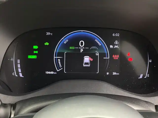 トヨタ ヤリスクロス ハイブリッド Z 鹿児島県 2024(令6)年 1.1万km ブラックマイカ/ベージュ 2トーン ワンオーナー/トヨタセーフティセンス/・プリクラッシュセーフティ/・レーントレーシングアシスト/・レーダークルーズコントロール/・先行車発進お知らせ機能/・誤発進抑制機能/・前後コーナーセンサー/純正ディスプレイオーディオ/(BT/AM/FM/Applecarplay/Andriodauto/フルセグTV)/ブラインドスポットモニター/前席シートヒーター/運転席パワーシート/シートメモリー/アラウンドビューモニター/バックカメラ/パワーバックドア/ステアリングヒーター/ステアリングスイッチ/革巻きステアリング/禁煙車/スペアキー/純正18インチアルミホイール/純正フロアマット/純正LEDヘッドライト/ETC/保証書/取扱説明書