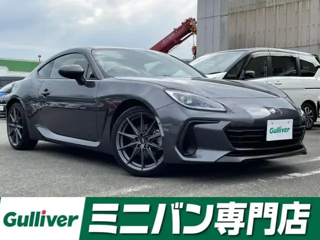 スバル ＢＲＺ S 福岡県 2022(令4)年 1.2万km マグネタイトグレーメタリック 社外7型SDナビ(フルセグTV/CD/DVD/BT)バックカメラクルコンETCシートヒーターUSB純正フロアマット純正LED純正アルミホイールプッシュスタートスマートキー