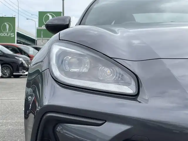 スバル ＢＲＺ S 福岡県 2022(令4)年 1.2万km マグネタイトグレーメタリック 社外7型SDナビ(フルセグTV/CD/DVD/BT)バックカメラクルコンETCシートヒーターUSB純正フロアマット純正LED純正アルミホイールプッシュスタートスマートキー