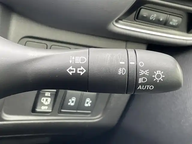 日産 セレナ e－パワー ハイウェイスター V 島根県 2020(令2)年 6.6万km ブリリアントホワイトパール 登録時走行距離　66040km/取扱い説明書/純正ナビ/(Bluetooth/フルセグテレビ/AM/FM/USB/CD/DVD)/フリップダウンモニター/全周囲カメラ/クルーズコントロール/WAC/両側パワースライドドア/ブラインドスポットモニター/コーナーセンサー/横滑り防止/レーンキープアシスト/衝突軽減ブレーキ