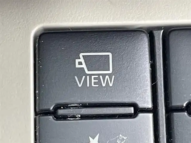 トヨタ シエンタ G 道央・札幌 2018(平30)年 7.8万km ホワイトパールクリスタルシャイン ・４WD/・トヨタセーフティセンス/・プリクラッシュセーフティ/・レーンキープアシスト/・オートハイビーム/・先行車発進告知/・社外メモリナビ/・ワンセグTV/・Bluetooth/・CD・DVD再生/・アラウンドビューモニター/・ETC/・両側パワースライドドア/・ドアロック連動ミラー/・ステアリングスイッチ/・横滑り防止装置/・スマートキー/・プッシュスタート/・オートエアコン/・社外AW付スタッドレスタイヤ積込185/60R15