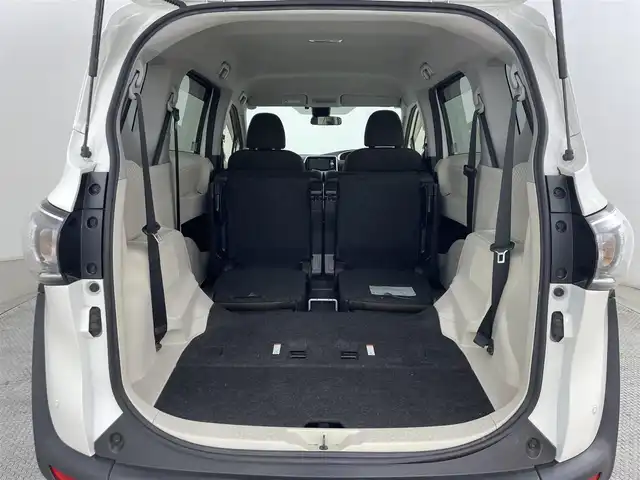 トヨタ シエンタ G 道央・札幌 2018(平30)年 7.8万km ホワイトパールクリスタルシャイン ・４WD/・トヨタセーフティセンス/・プリクラッシュセーフティ/・レーンキープアシスト/・オートハイビーム/・先行車発進告知/・社外メモリナビ/・ワンセグTV/・Bluetooth/・CD・DVD再生/・アラウンドビューモニター/・ETC/・両側パワースライドドア/・ドアロック連動ミラー/・ステアリングスイッチ/・横滑り防止装置/・スマートキー/・プッシュスタート/・オートエアコン/・社外AW付スタッドレスタイヤ積込185/60R15