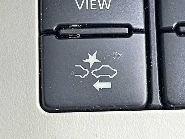 トヨタ シエンタ G 岩手県 2018(平30)年 7.8万km ホワイトパールクリスタルシャイン ４WD/トヨタセーフティセンス/プリクラッシュセーフティ/レーンキープアシスト/オートハイビーム/先行車発進告知/社外メモリナビ/（Bluetooth/CD/DVD）/ワンセグTV/アラウンドビューモニター/ETC/両側パワースライドドア/ドアロック連動ミラー/ステアリングスイッチ/横滑り防止装置/スマートキー/プッシュスタート/オートエアコン/社外AW付スタッドレスタイヤ積込185/60R15