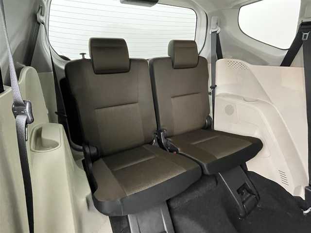 トヨタ シエンタ G 岩手県 2018(平30)年 7.8万km ホワイトパールクリスタルシャイン ４WD/トヨタセーフティセンス/プリクラッシュセーフティ/レーンキープアシスト/オートハイビーム/先行車発進告知/社外メモリナビ/（Bluetooth/CD/DVD）/ワンセグTV/アラウンドビューモニター/ETC/両側パワースライドドア/ドアロック連動ミラー/ステアリングスイッチ/横滑り防止装置/スマートキー/プッシュスタート/オートエアコン/社外AW付スタッドレスタイヤ積込185/60R15