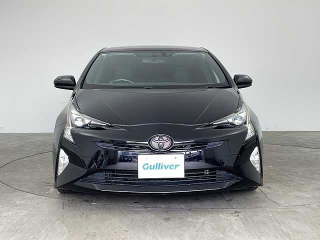 トヨタ プリウス S ツーリングセレクション 兵庫県 2017(平29)年 7.6万km アティチュードブラックマイカ ・ALPINE9インチナビ＆TV＆BT＆USB＆DVD/・バックカメラ/・ビルトインETC/・スマートキー/・スペアキー/・プッシュスタート/・エンジンスターター/・TEIN FLEX A車高調/・黒革シート/・前席シートヒーター/・LEDヘッドライト/・LEDフォグランプ/・オートライト/・純正17インチアルミホイール/・ドアバイザー/・フロアマット/・横滑り防止装置/・電動格納ミラー/・ステアリングリモコン