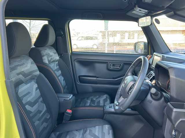 ダイハツ タフト G ターボ 秋田県 2020(令2)年 6.7万km レモンスカッシュクリスタルM 純正メモリナビ/純正BT、CD、DVD、TV/純正15インチAW/前後コーナーセンサー/４WD/スペアキー/保証書、取説