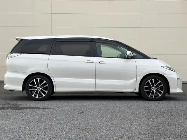 トヨタ エスティマ アエラス 茨城県 2012(平24)年 7.4万km ホワイトパールクリスタルシャイン 純正ナビ(NHZN-X62G)/(FM/AM/Bluetooth/TV/CD/DVD)/バックカメラ/フリップダウンモニター/両側パワースライドドア/クルーズコントロール/ETC/オットマン(2列目)/ドライブレコーダー(前後)/スペアキー/オートライト/純正AW