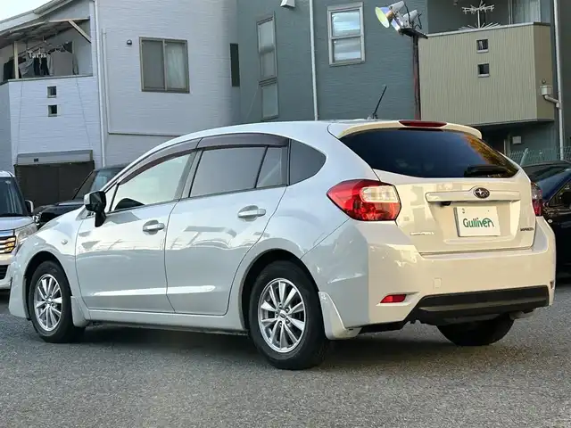 スバル インプレッサ スポーツ 1．6i－L 大阪府 2015(平27)年 8.4万km クリスタルホワイトP 純正ナビ/BTオーディオ/フルセグテレビ/CD/DVD/バックカメラ/ETC/前後ドライブレコーダー/純正15インチAW/純正フロアマット/純正ドアバイザー/フォグランプ/スマートキープッシュスタート/スペアキー