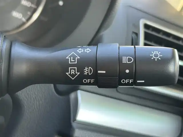 スバル インプレッサ スポーツ 1．6i－L 大阪府 2015(平27)年 8.4万km クリスタルホワイトP 純正ナビ/BTオーディオ/フルセグテレビ/CD/DVD/バックカメラ/ETC/前後ドライブレコーダー/純正15インチAW/純正フロアマット/純正ドアバイザー/フォグランプ/スマートキープッシュスタート/スペアキー