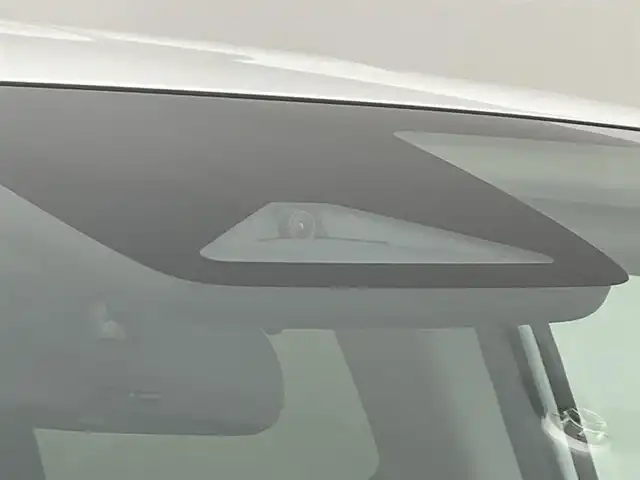 ホンダ フリード AIR 道央・札幌 2024(令6)年 0.8万km プラチナホワイトパール ・４WD/・寒冷地仕様/・ギャザーズ８インチメモリーナビ/　BT/USB/フルセグTV/・バックカメラ/・ETC/・ホンダセンシング/・衝突被害軽減ブレーキ/・レーンキープアシスト/・クリアランスソナー/・オートブレーキホールド/・レーダークルーズコントロール/・横滑り防止装置/・ABS/・両側パワースライドドア/・D+N席シートヒーター/・２列目サンシェード/・ワイパーデアイサー/・ミラーヒーター/・LEDヘッドライト/・オートライト/・純正フロアマット/・スマートキー/・保証書