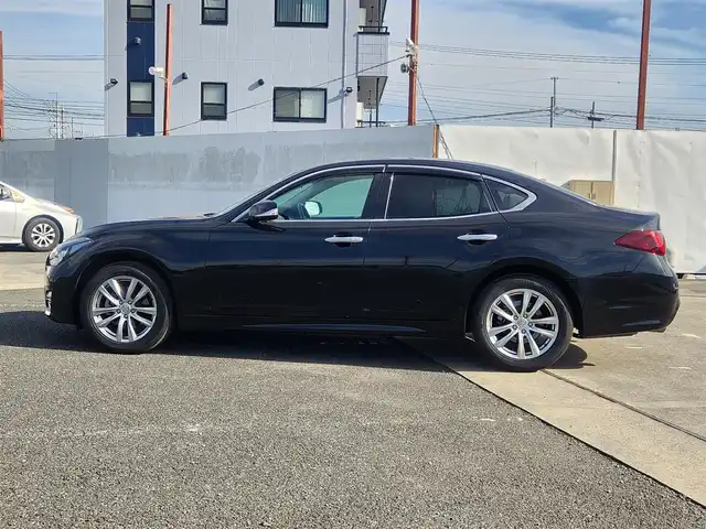 日産 フーガ 250GT Aパッケージ 茨城県 2016(平28)年 4.7万km スーパーブラック ワンオーナー/純正8型ナビ/フルセグTV/アラウンドビューモニター/ビルトインETC/ドライブレコーダー/クルーズコントロール/LEDヘッドランプ/オートライト/オートエアコン/革巻きステアリング/ステアリングスイッチ/純正ベージュシート/前席パワーシート/純正18インチアルミホイール/スマートキー/プッシュエンジンスターター/禁煙車