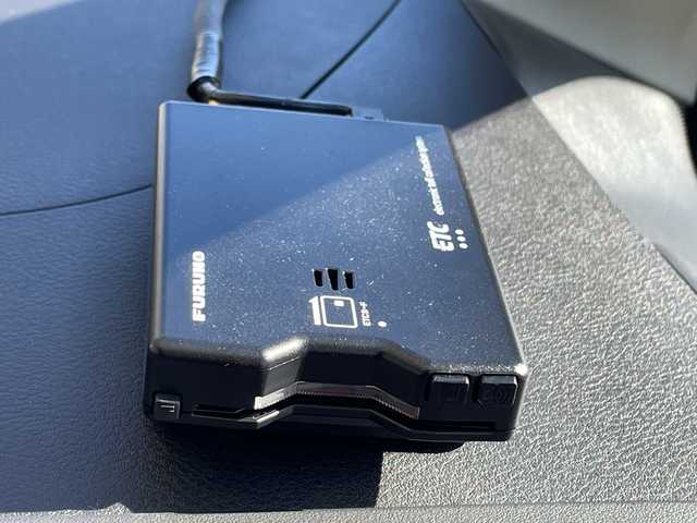 日産 セレナ ハイウェイスター V 愛知県 2025(令7)年 0.6万km ダイヤモンドブラック プロパイロット/SDナビ/両側パワースライドドア/レーダークルーズコントロール/バックカメラ/コーナーセンサー/純正アルミホイール/ブラインドスポットモニター/LEDヘッドライト/パドルシフト/オートマチックハイビーム/ドライブレコーダー/ETC/衝突軽減システム/Bluetooth/ステアリングスイッチ/スマートキー/プッシュスタート