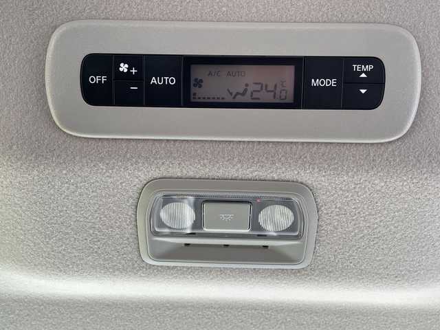 日産 セレナ ハイウェイスター V 愛知県 2025(令7)年 0.6万km ダイヤモンドブラック プロパイロット/SDナビ/両側パワースライドドア/レーダークルーズコントロール/バックカメラ/コーナーセンサー/純正アルミホイール/ブラインドスポットモニター/LEDヘッドライト/パドルシフト/オートマチックハイビーム/ドライブレコーダー/ETC/衝突軽減システム/Bluetooth/ステアリングスイッチ/スマートキー/プッシュスタート