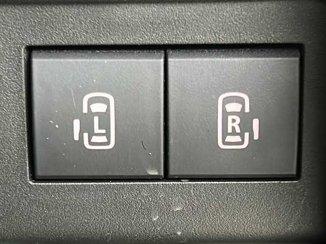 三菱 デリカＤ：２ カスタムハイブリッドMV全方位カメラパッケージ 宮城県 2021(令3)年 4.1万km スーパーブラックP 禁煙車/ヘッドアップディスプレイ/e-Assist/・衝突被害軽減ブレーキシステム/・車線逸脱警報システム/・オートマチックハイビーム/アダプティブクルーズコントロール/全周囲カメラ/純正10インチSDナビ/・BT/CD/DVD/SD/HDMI/USB/フルセグTV/両側パワースライドドア/前席シートヒーター/前後ドライブレコーダー/ビルトインETC/革巻きステアリング/ステアリングスイッチ/プッシュスタート/スマートキー/LEDヘッドライト/LEDフォグランプ/純正15インチアルミホイール/純正フロアマット/純正ドアバイザー/後席ロールサンシェード/バックシートテーブル/アイドリングストップ/横滑り防止装置