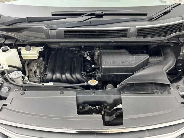 日産 セレナ HWS S HV Vセレ +SeftyⅡ 三重県 2015(平27)年 1.6万km ブリリアントホワイトパール /禁煙車//純正8インチSDナビ MM515D-L//アラウンドビューモニター//純正フリップダウンモニター//両側電動スライドドア//エマージェンシーブレーキ//衝突軽減ブレーキ//レーンキープアシスト//クルーズコントロール//前後コーナーセンサー//純正ビルトインETC//LED//オートライト//フォグランプ//純正フロアマット//プッシュスタート//スマートキー//スペアスマートキー