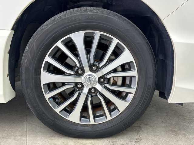 日産 セレナ HWS S HV Vセレ +SeftyⅡ 三重県 2015(平27)年 1.6万km ブリリアントホワイトパール /禁煙車//純正8インチSDナビ MM515D-L//アラウンドビューモニター//純正フリップダウンモニター//両側電動スライドドア//エマージェンシーブレーキ//衝突軽減ブレーキ//レーンキープアシスト//クルーズコントロール//前後コーナーセンサー//純正ビルトインETC//LED//オートライト//フォグランプ//純正フロアマット//プッシュスタート//スマートキー//スペアスマートキー