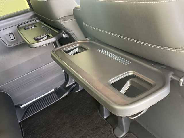 ホンダ Ｎ ＢＯＸ カスタム ターボ コーディネートS 愛知県 2025(令7)年 0.1千km プラチナホワイトパール 届出済未使用車/登録時76キロ/純正9型ナビ/・フルセグTV/・CD・DVD/・Bluetooth/ステアリングスイッチ/バックカメラ/前席シートヒーター/両側電動スライドドア/純正フロアマット/コーナーセンサー/純正LEDヘッドライト/ホンダセンシング/・衝突軽減ブレーキ（CTBS/・先行車発信お知らせ/・路外逸脱抑制機能/・標識認識機能/・渋滞追従機能付きアダプティブクルーズコントロール/・車線維持支援システム（LKAS/・誤発進・誤後退抑制機能/・近距離衝突軽減ブレーキ/・急アクセル抑制機能/・オートハイビーム