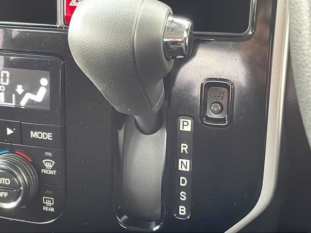 ダイハツ トール G リミテッドⅡ SAⅢ 岩手県 2020(令2)年 8.1万km ブラックマイカメタリック スマートアシストIII　両側パワースライドドア　クルーズコントロール　全周囲カメラ　純正ナビ　Ｂｌｕｅｔｏｏｔｈ接続　ＵＳＢ接続　フルセグ　シートヒーター　ＬＥＤオートライト　オートマチックハイビーム